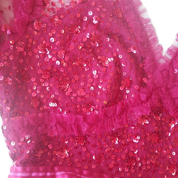 Needle & Thread Maybelle Bodice v neck ankle gown - Picture 16 of 16